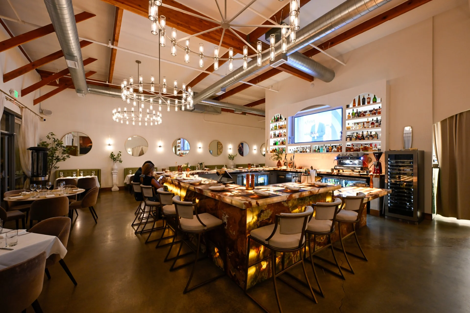 Restaurant Inside